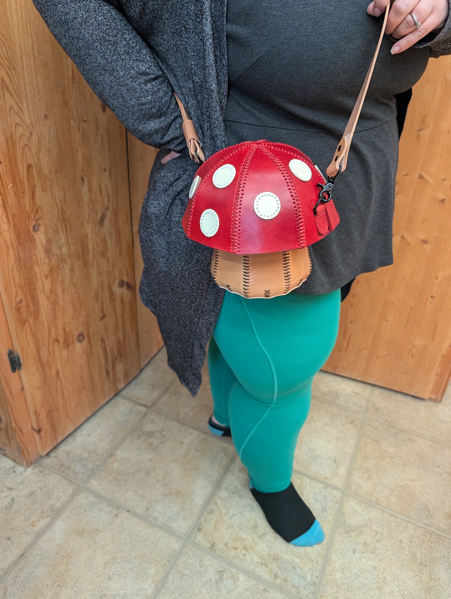 🍄🍄Handmade Full grain Leather Mushroom Crossbody Bag🍄🍄