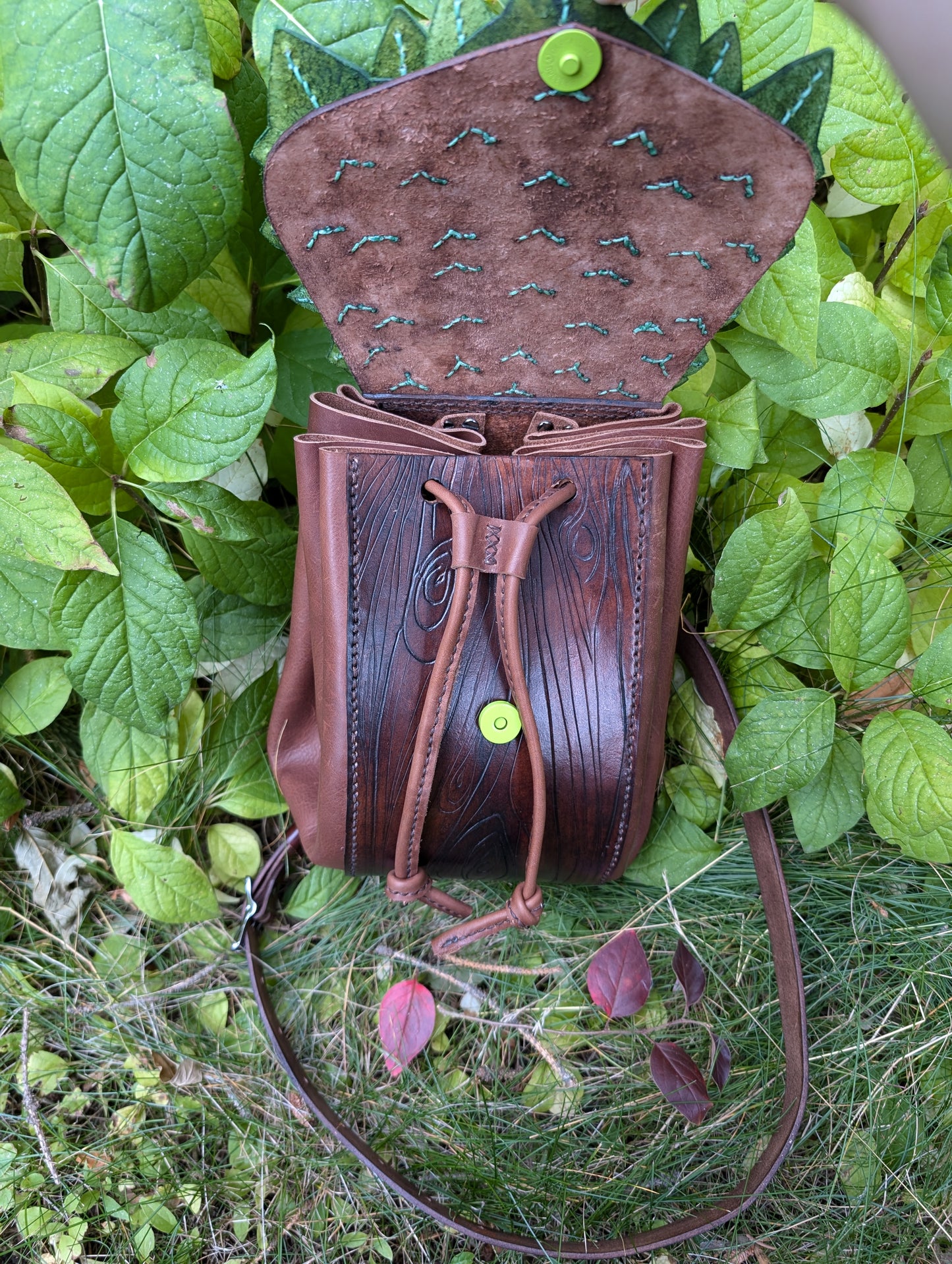 🌿Handmade Leather Forest Sprite Drawstring Crossbody Bag🌿