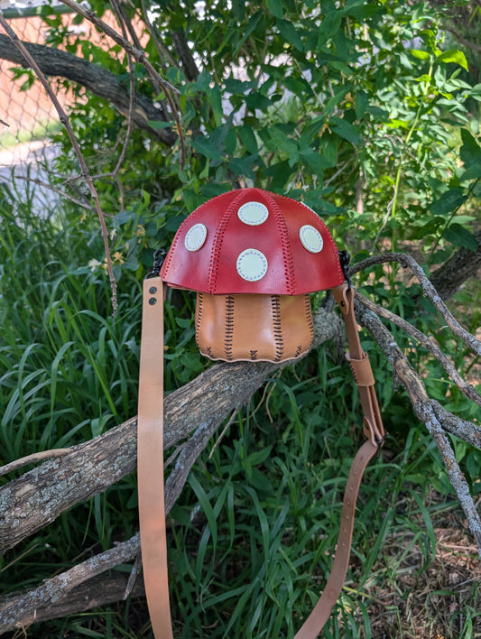 🍄🍄Handmade Full grain Leather Mushroom Crossbody Bag🍄🍄