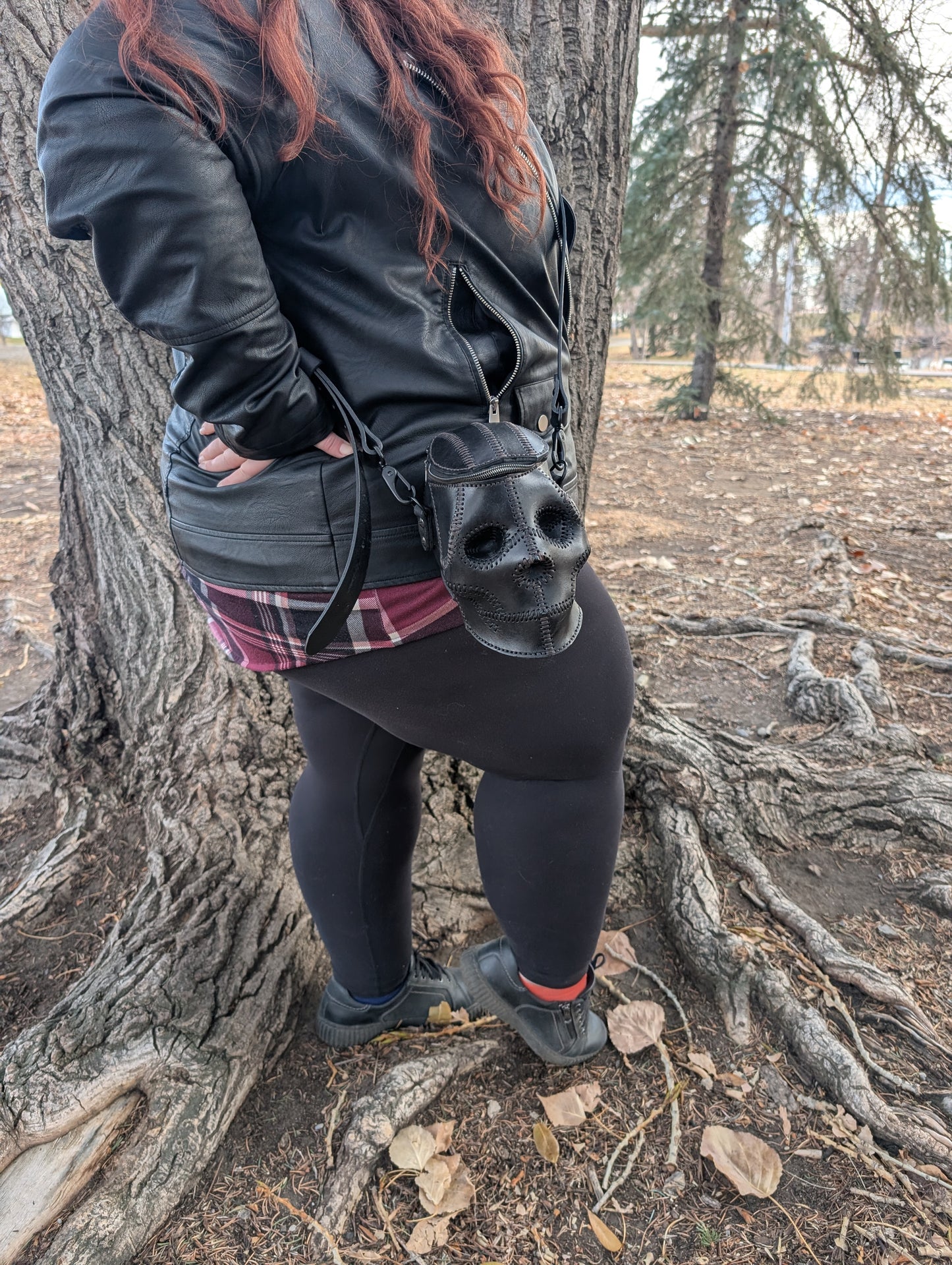 Handmade Leather Skull Shaped Crossbody Purse - Full Grain Leather - Handcrafted in Canada 🇨🇦